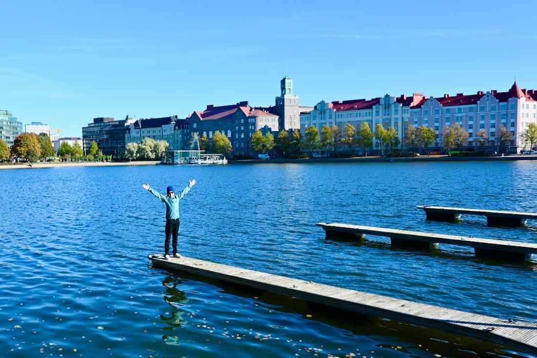 Flo liebt die Stadt und das sonnige Wetter