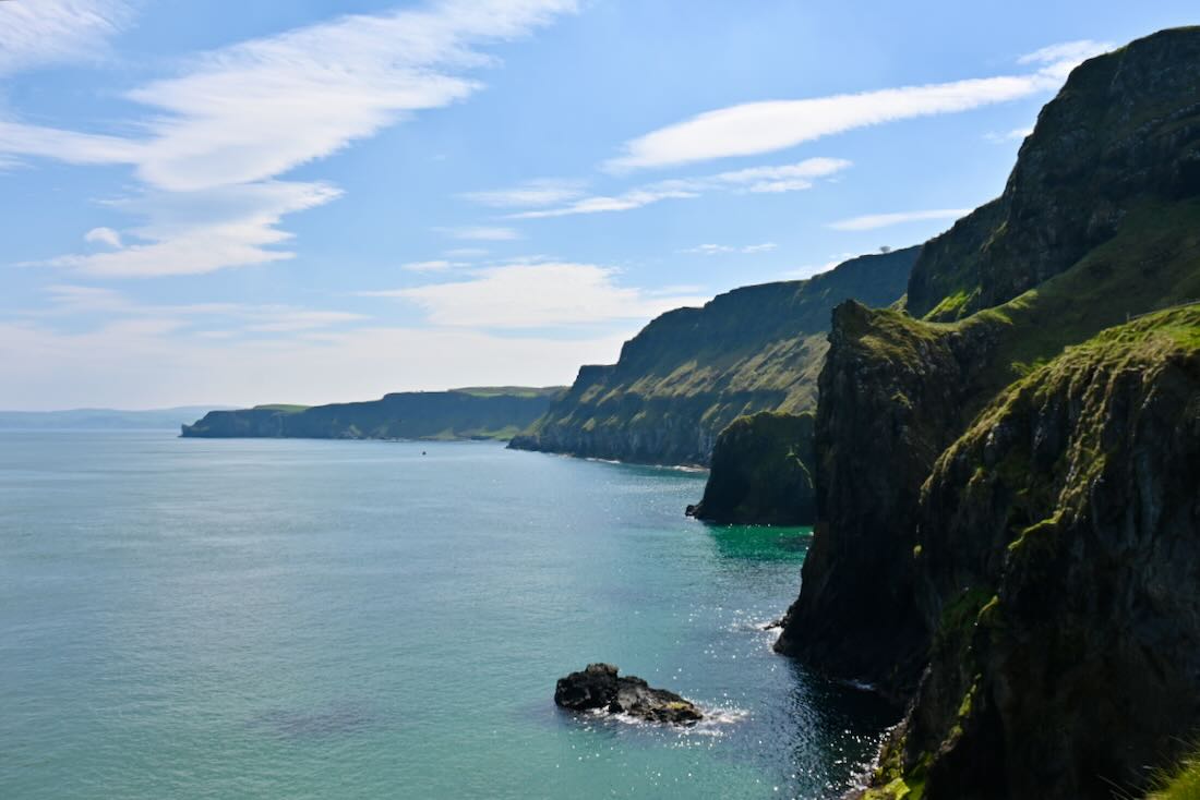 Felsige Küste in Nordirland