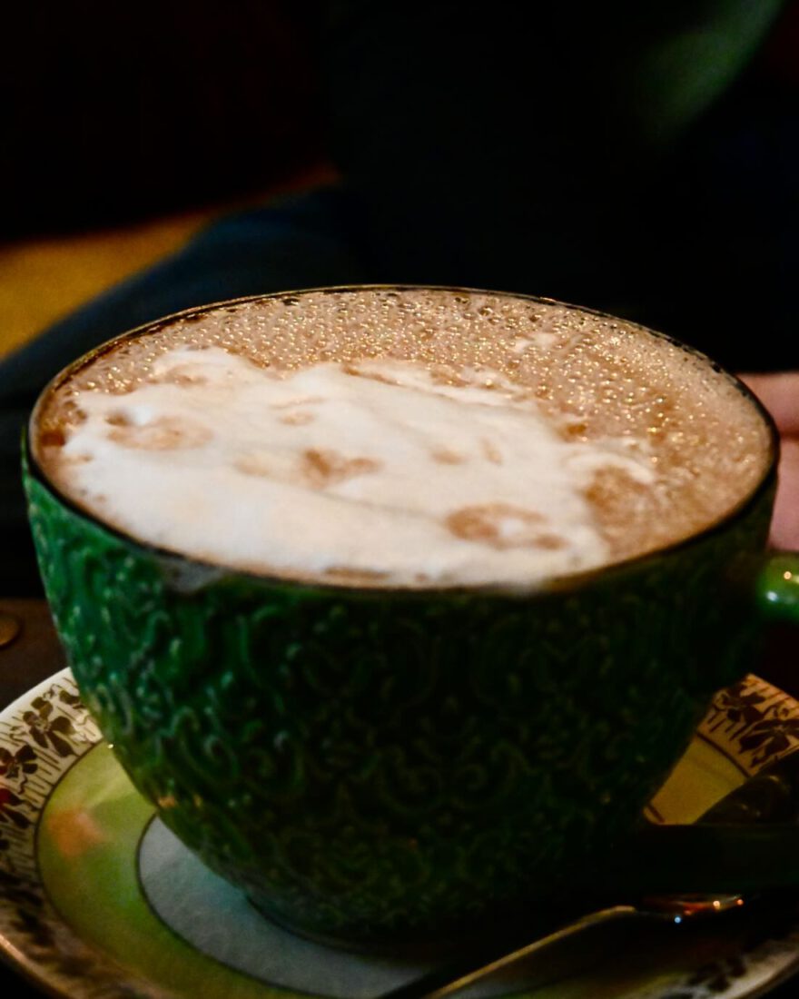 Ein Kakao im Cafe Herzstück