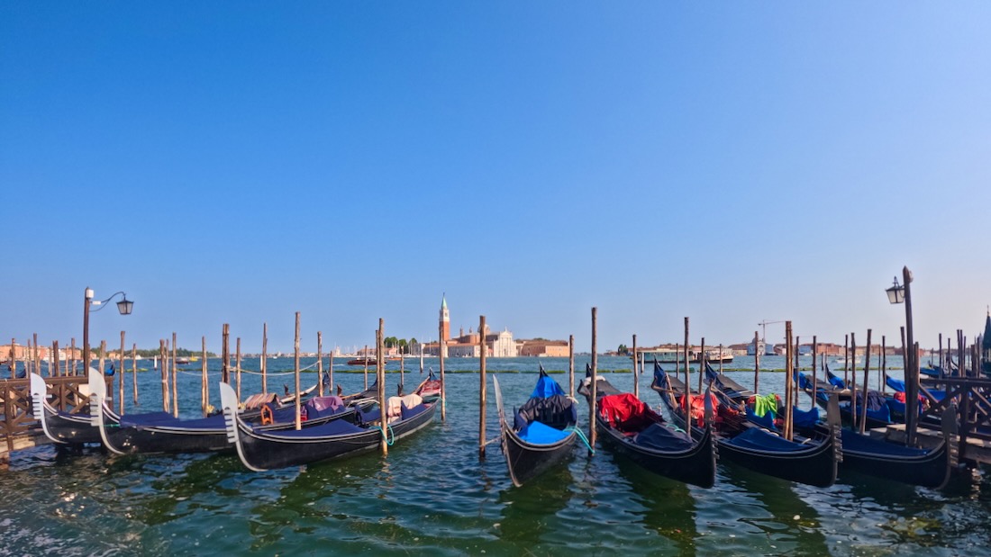 Boote in Venedig am Markus Platz