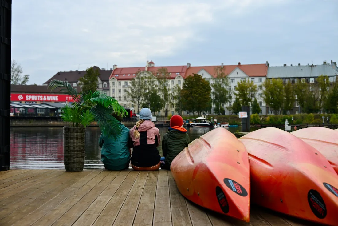 Am Kajak-Verleih in Riga