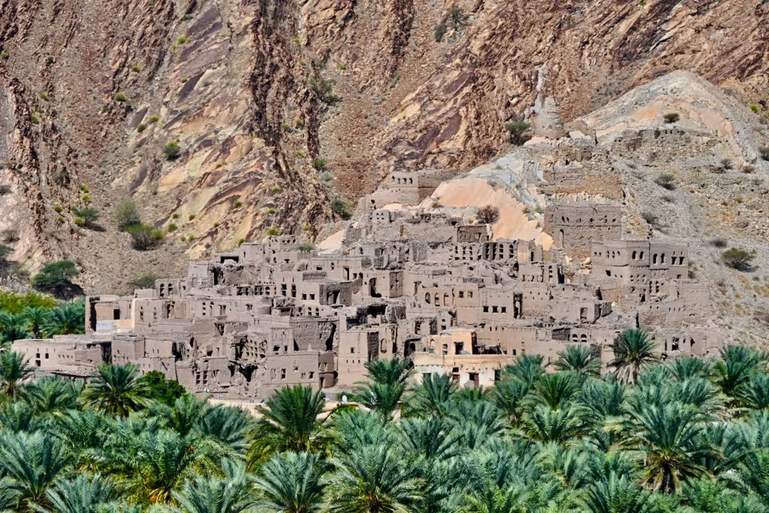 Die Lehmhäuser von Birkat Al Mouz