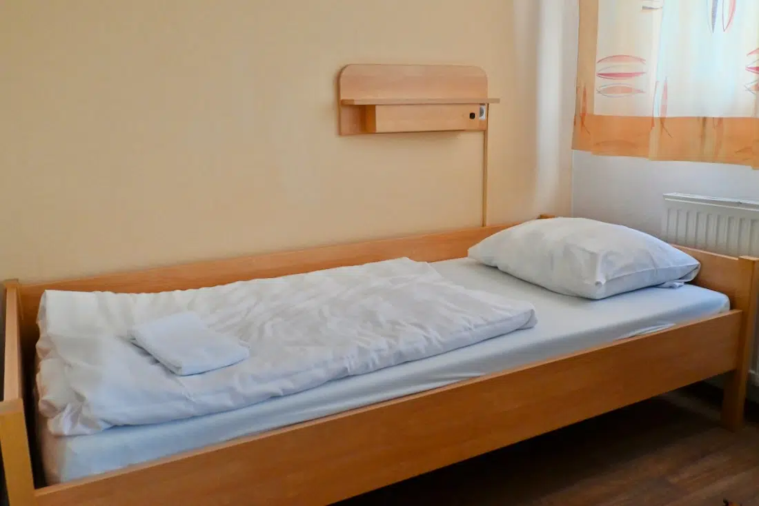 Bett in der Jugendherberge Dresden