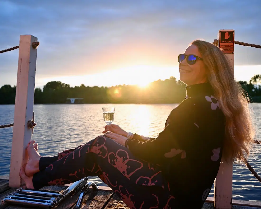 Melanie beim Sonnenuntergang auf dem BunBo
