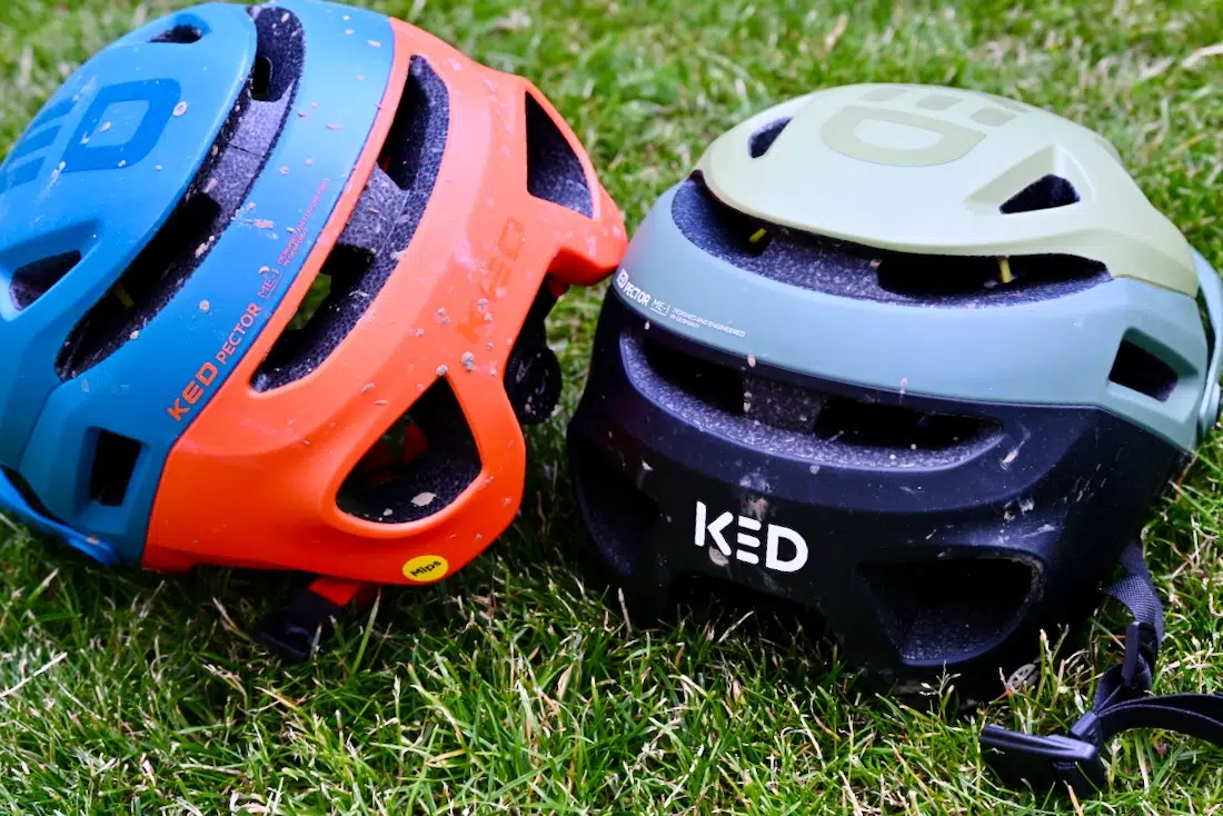 Schmutzige Mountainbike Helme von KED