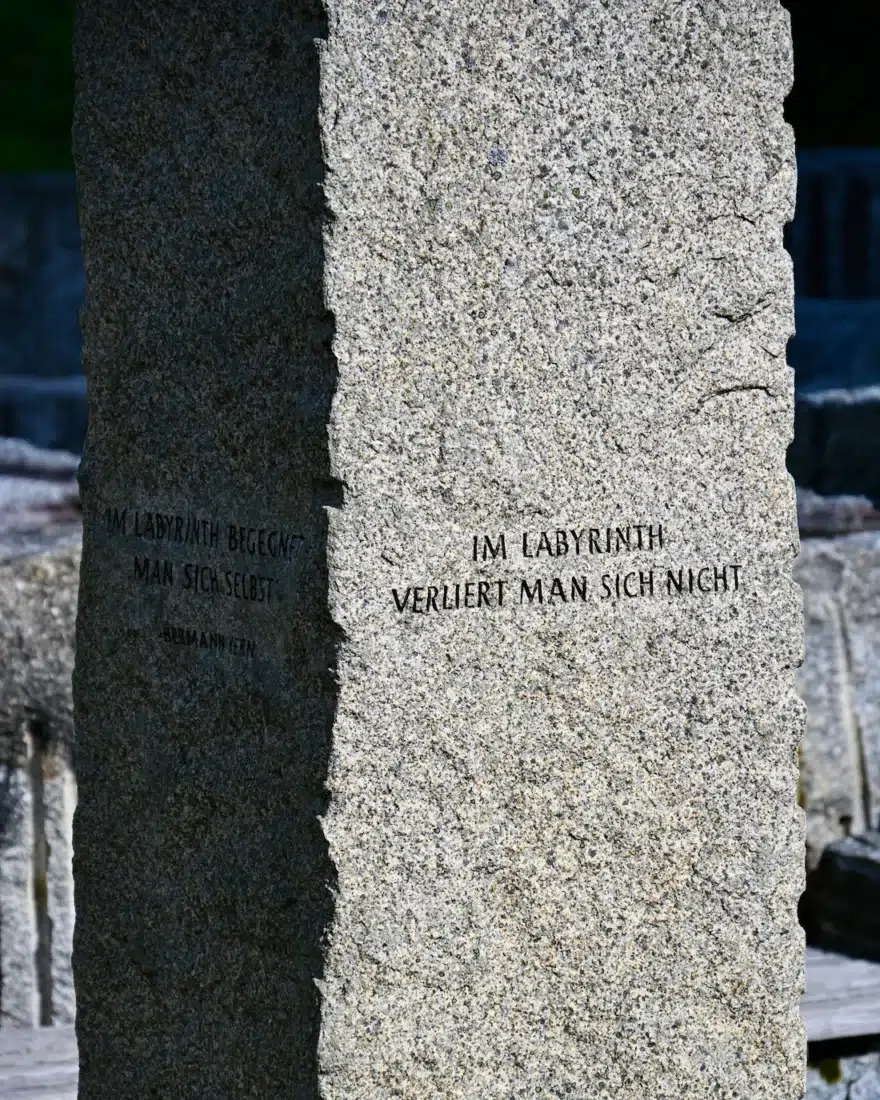 Stehle im Granitlabyrinth im Fichtelgebirge