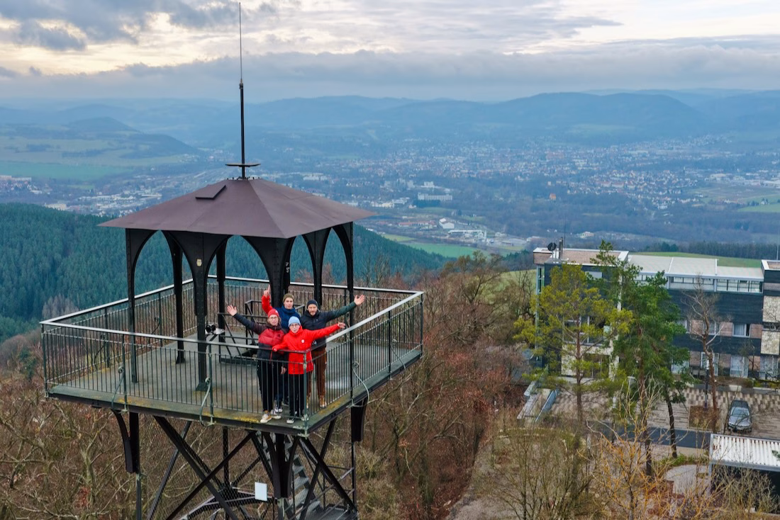 Fravely auf dem Kulmbergturm in Saalfeld