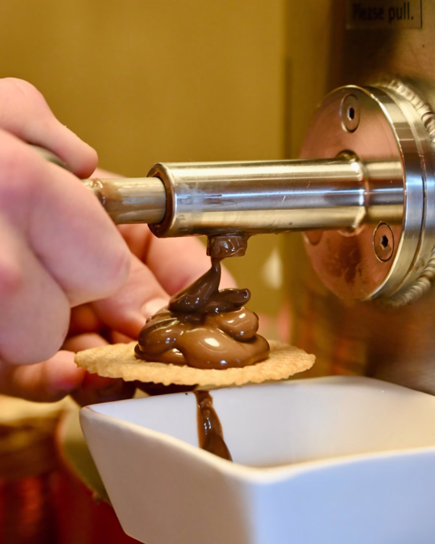 Nougatbrunnen bei Viba in Schmalkalden in Thüringen