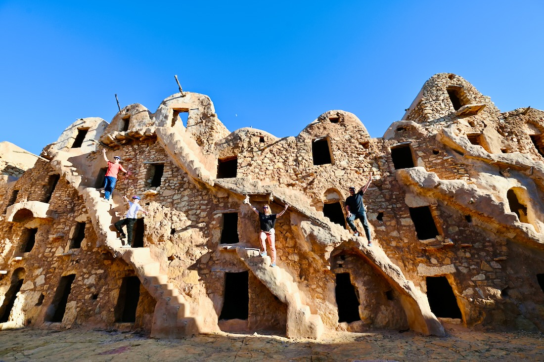 Fravely im Ksar Mrabtine in Tunesien in Dahar