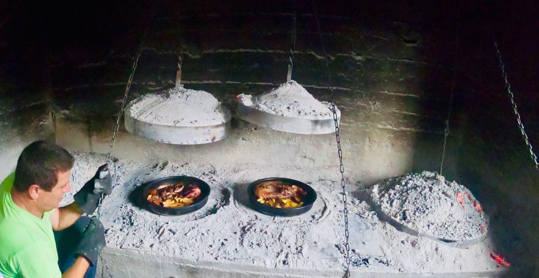 Essen unter der Ascheglocke in Kroatien