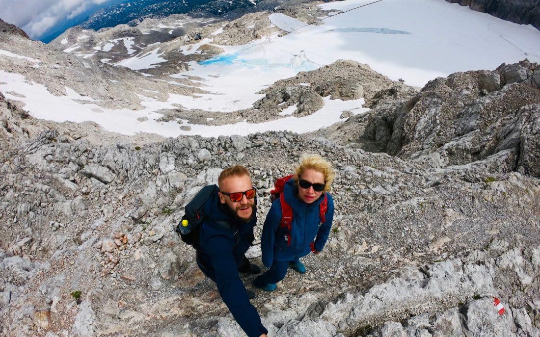 Melanie und Thomas auf dem Dachstein Gletscher